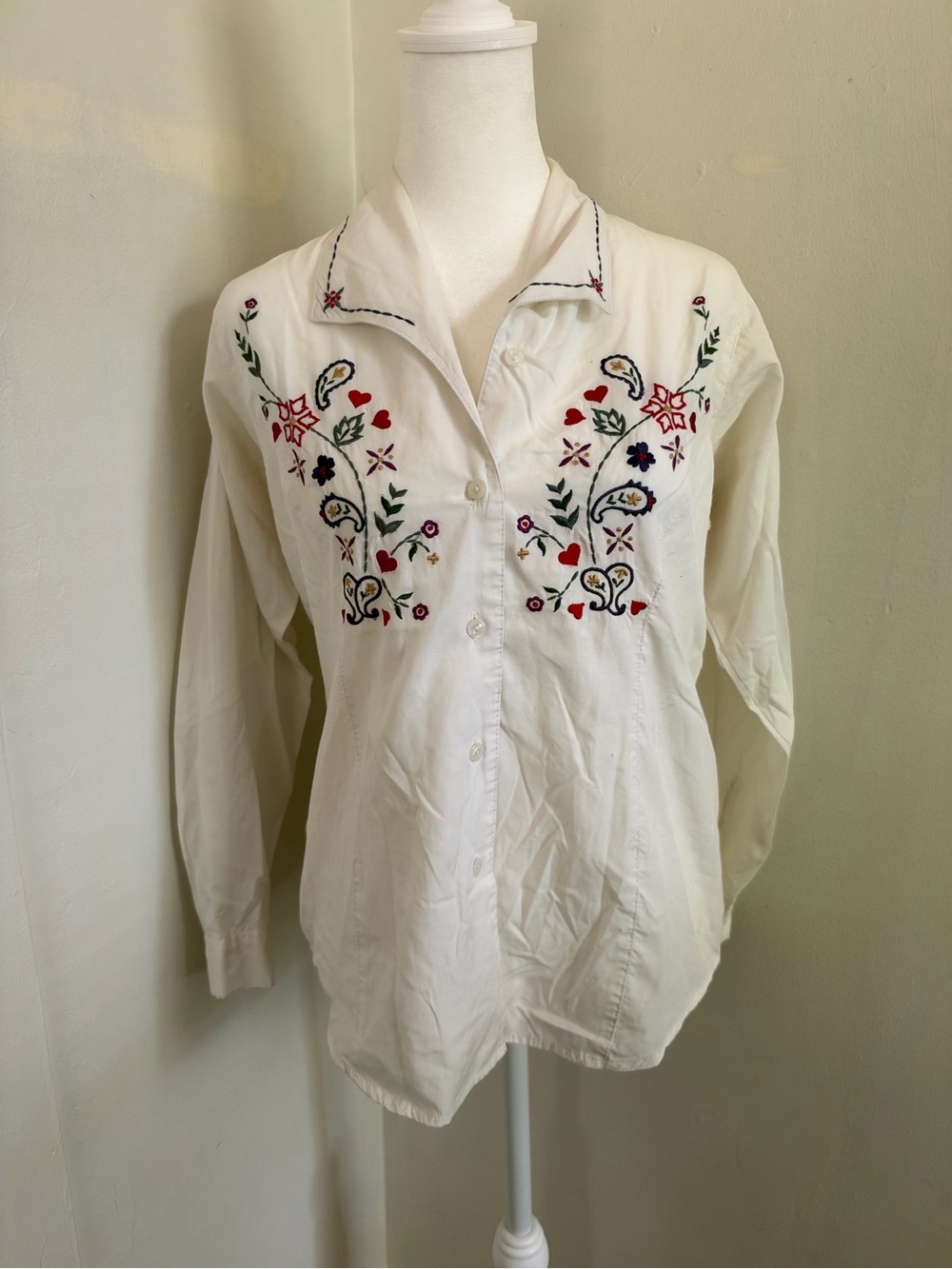 Vintage Erika Classic Embroidered White Shirt Women Size S Petite